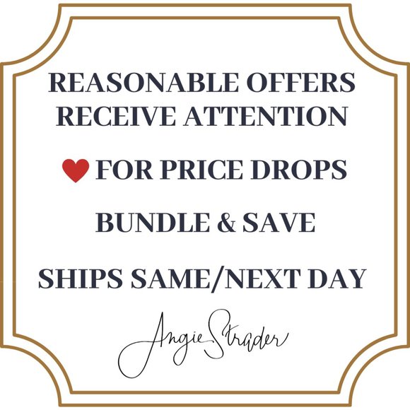 Crown and Pearl Romantic Pendant 18" Necklace - Picture 6 of 6